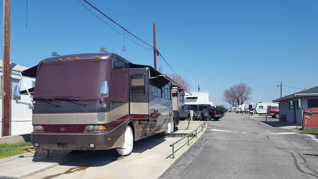 Best Trailer Park | 5602 Long Beach Boulevard, Long Beach, CA 90805, USA | Phone: (562) 422-5757