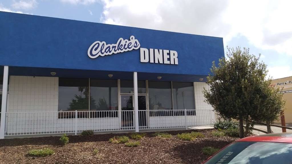 Clarkies Diner | 13661 Calimesa Blvd, Yucaipa, CA 92399, USA | Phone: (909) 795-3500