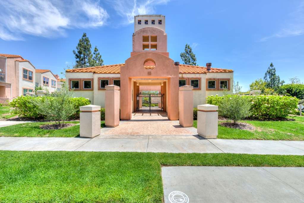 Watts Residential Real Estate | 22912 Pacific Park Dr #200, Aliso Viejo, CA 92656, USA | Phone: (949) 340-6307