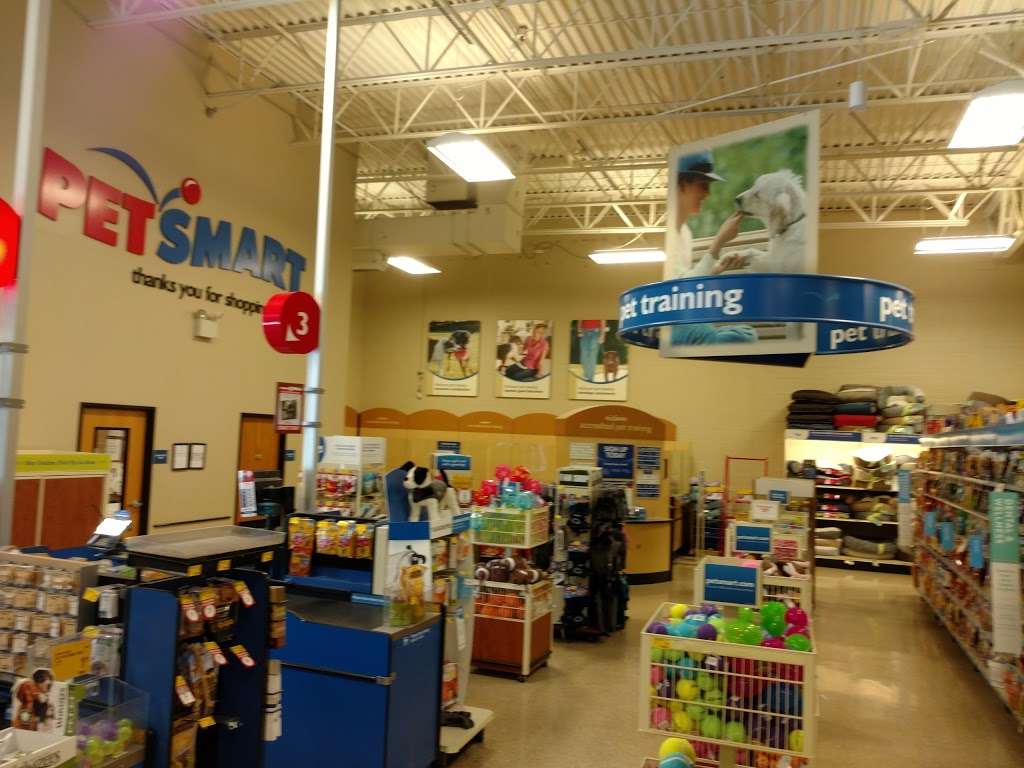 PetSmart | 1112 Town Square Rd, Pottstown, PA 19465, USA | Phone: (610) 705-9922