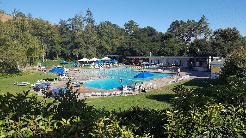 Moraga Valley Swim & Tennis Club | 15 Risa Ct, Orinda, CA 94563, USA | Phone: (925) 376-4110