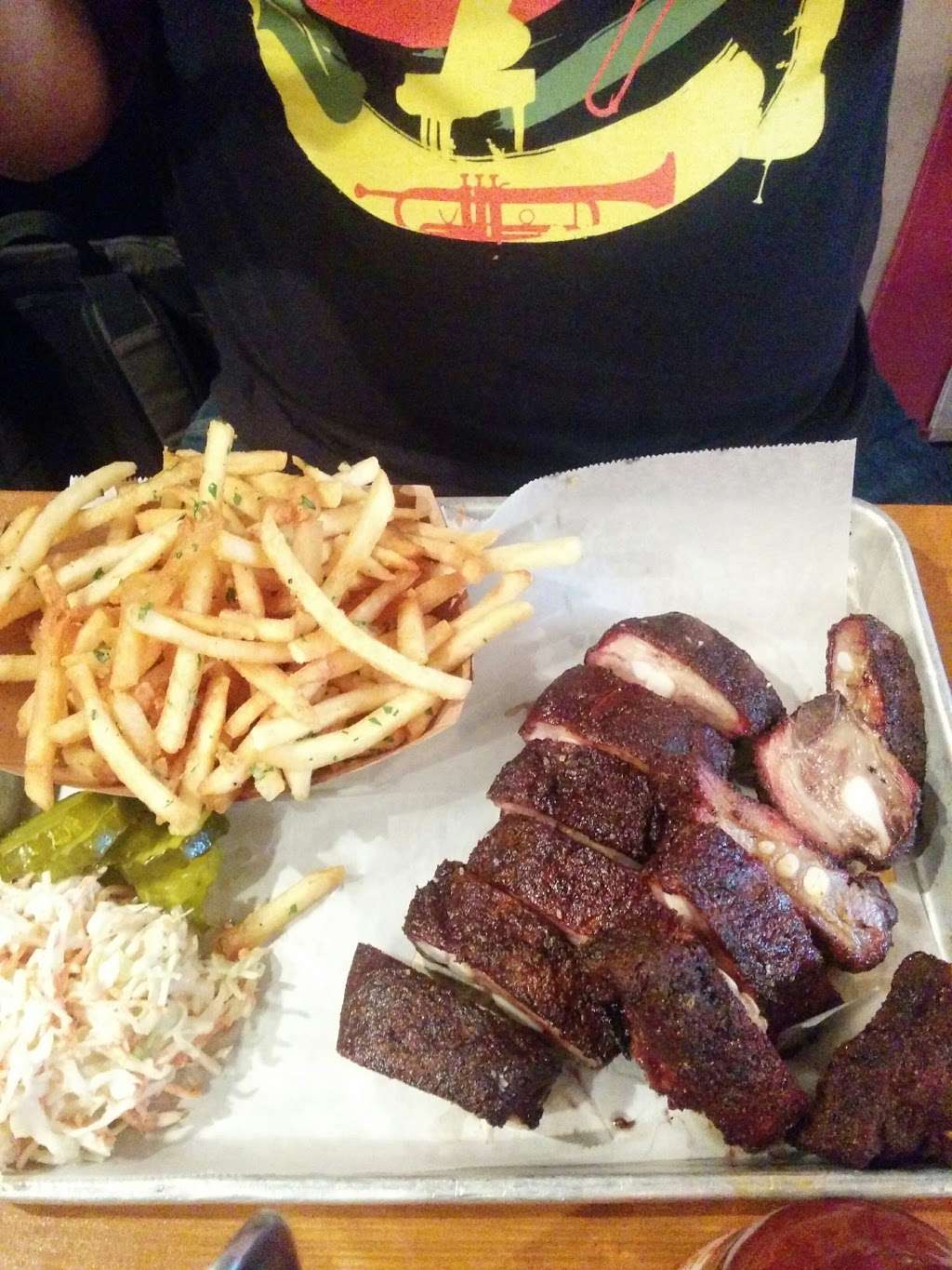 County Barbeque | 1352 W Taylor St, Chicago, IL 60607, USA | Phone: (312) 265-0836