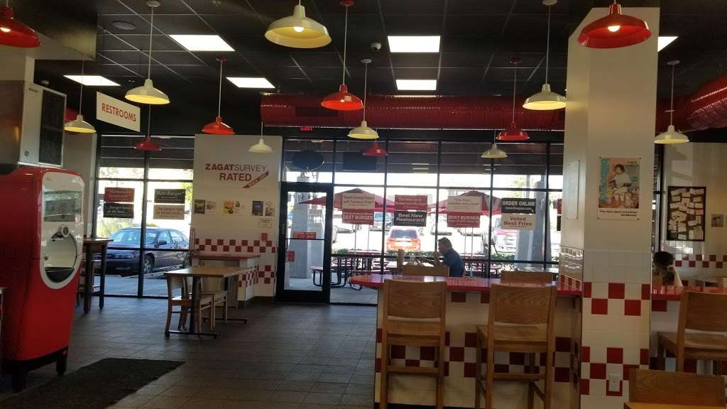 Five Guys | 20811 U.S. Hwy 281 N, San Antonio, TX 78258, USA | Phone: (210) 370-9256