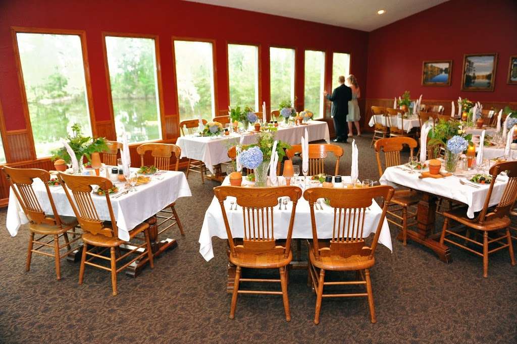 Hilltop Restaurant and Herb Garden | 235 Chain-O-Lakes Resort, Cleveland, TX 77327, USA | Phone: (832) 397-4008