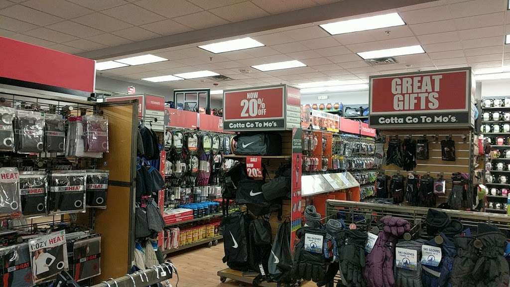 Modells Sporting Goods | Rockland Plaza, NY-59 #110, Nanuet, NY 10954, USA | Phone: (845) 624-6700