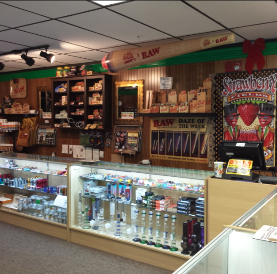 Pineapple Express Pipe Shop | 10912 County Seat Hwy, Laurel, DE 19956 | Phone: (410) 726-3162