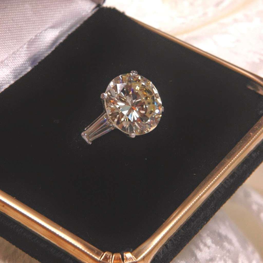 JD Lucker Jewelers | 5865 Depot St, Galien, MI 49113, USA | Phone: (269) 695-9766