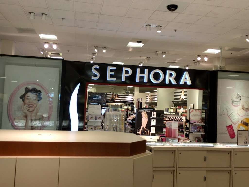 SEPHORA inside JCPenney | 220 Golf Mill Center, Niles, IL 60714, USA | Phone: (847) 299-8888