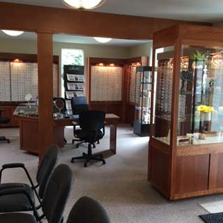 Signature Eyecare / Dr. Kevin Harry, OD | 15300 Watertown Plank Rd, Elm Grove, WI 53122, USA | Phone: (262) 786-9630