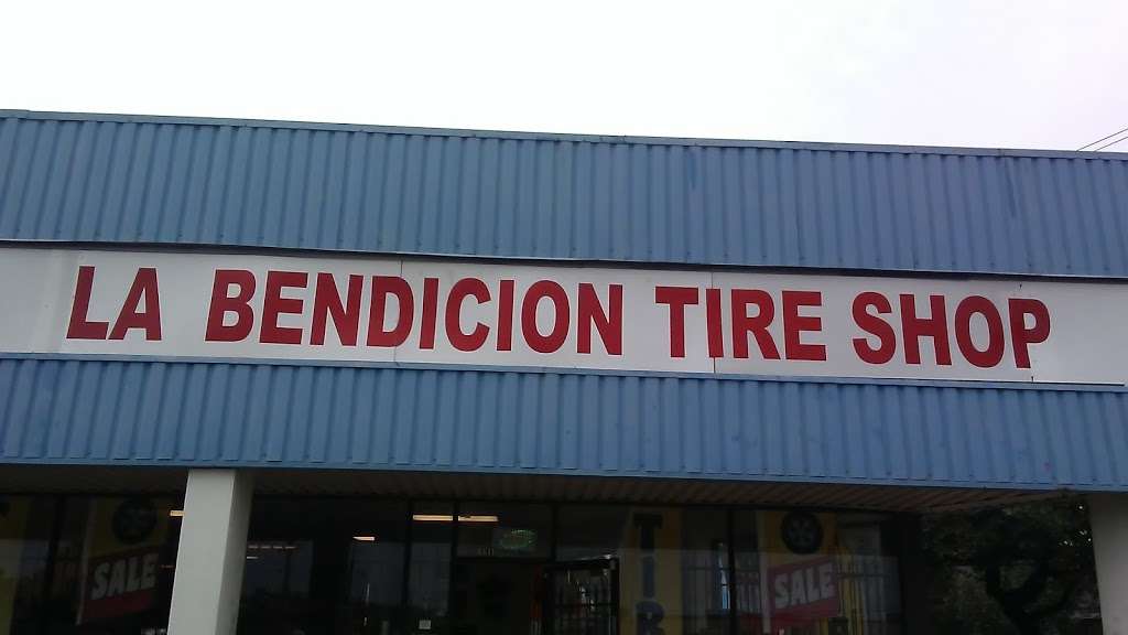 La Bendicion Tire Shop | 6611 Bissonnet St, Houston, TX 77074, USA | Phone: (713) 240-0169