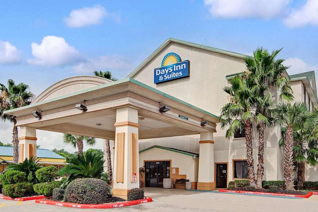 Days Inn & Suites by Wyndham Houston North/Aldine | 10137 North Fwy, Houston, TX 77037, USA | Phone: (832) 856-5399