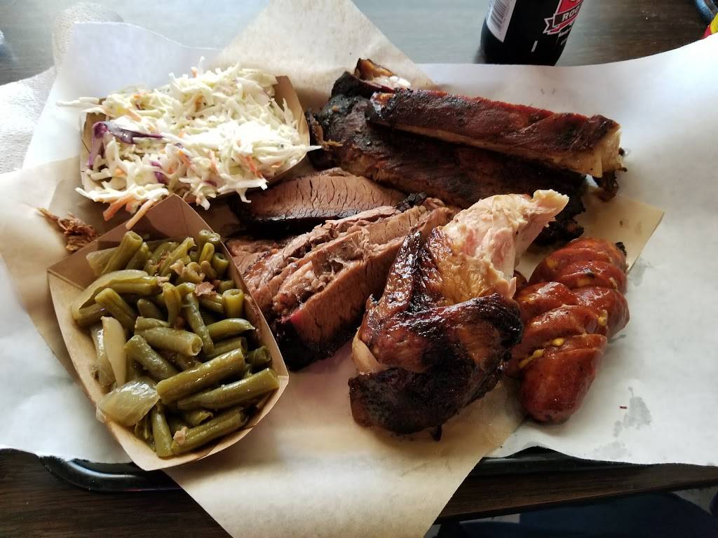 Harmons BBQ | 102 S Main St, Cibolo, TX 78108, USA | Phone: (210) 658-8889