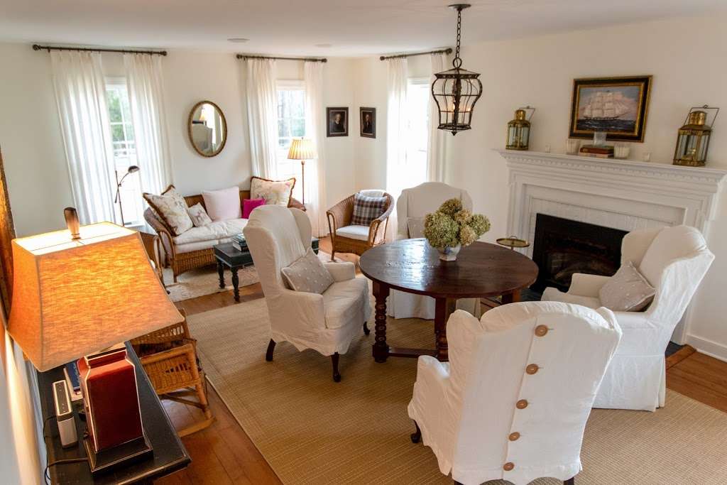 Feather Your Nest and Cindy Lloyd Design | 5011 Richmond Rd, Warsaw, VA 22572, USA | Phone: (804) 333-6463