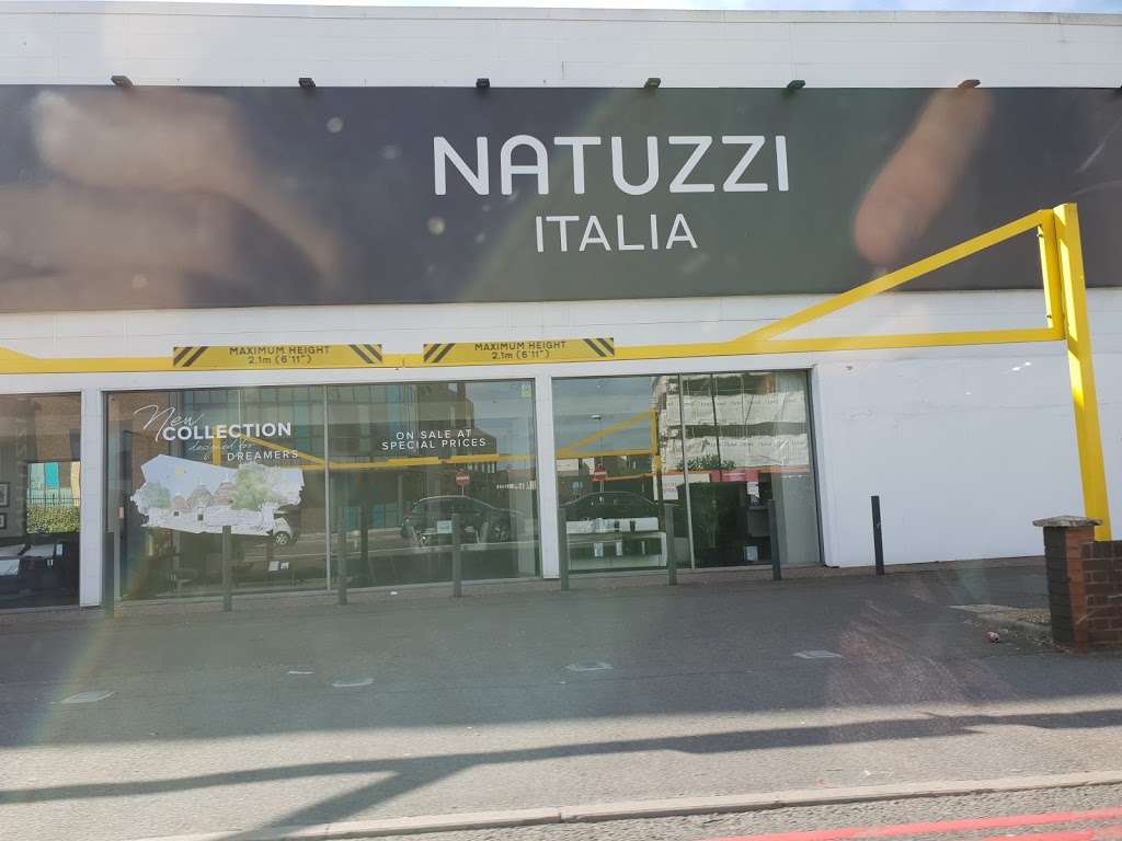 Natuzzi Italia | 550A Purley Way, Croydon CR0 4RF, UK | Phone: 020 8401 0084
