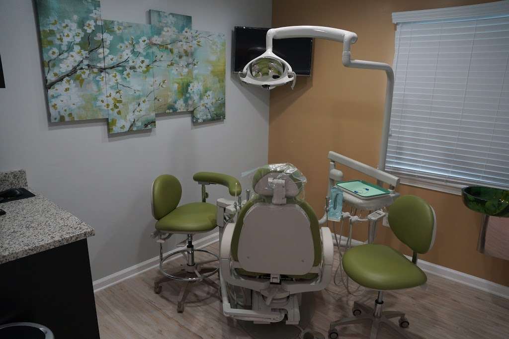 Manassas Dental Smiles - Dr. Malik Usman DDS | 8559 Sudley Rd, Manassas, VA 20110 | Phone: (571) 350-9292