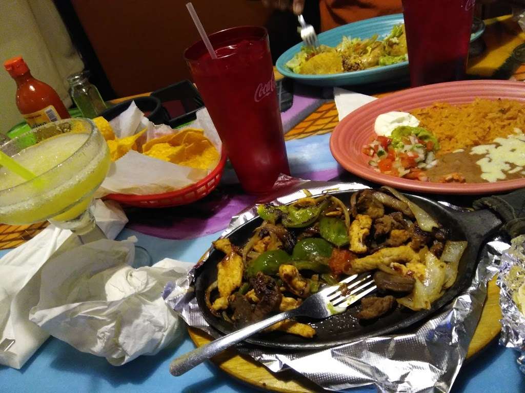 Los aztecas | 741 Crossroads Plaza, Fort Mill, SC 29708, USA | Phone: (803) 548-0040