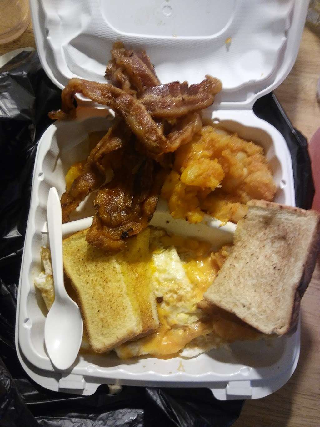 Keith & Sons Soul Food LLC | 5948 Martin Luther King Jr Hwy, Seat Pleasant, MD 20743, USA | Phone: (301) 925-2235