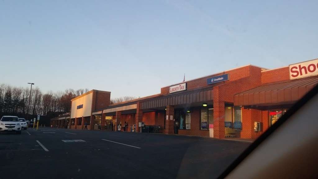 Orange Village Shopping Center | 500 N Madison Rd, Orange, VA 22960