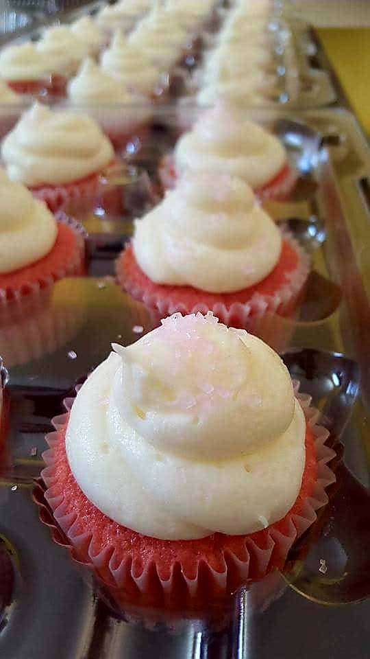 Everything Sweet Bakery and Cupcakery | 5729 St Joseph Ave, Stevensville, MI 49127 | Phone: (269) 429-3170