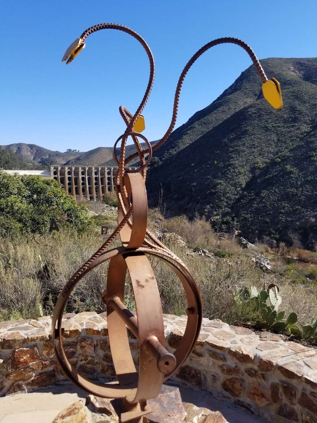 Lake Hodges Dam Trailhead | 9453 Del Dios Rd #8917, Escondido, CA 92029, USA