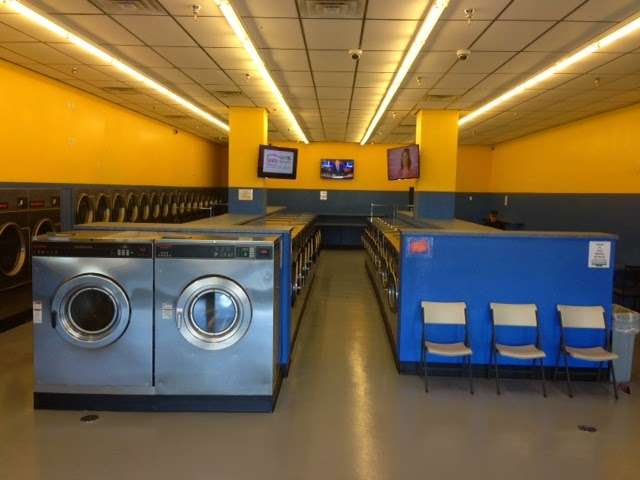 Las Vegas Coin Laundry #4 | 750 S Boulder Hwy #110, Henderson, NV 89015, USA | Phone: (702) 735-4445