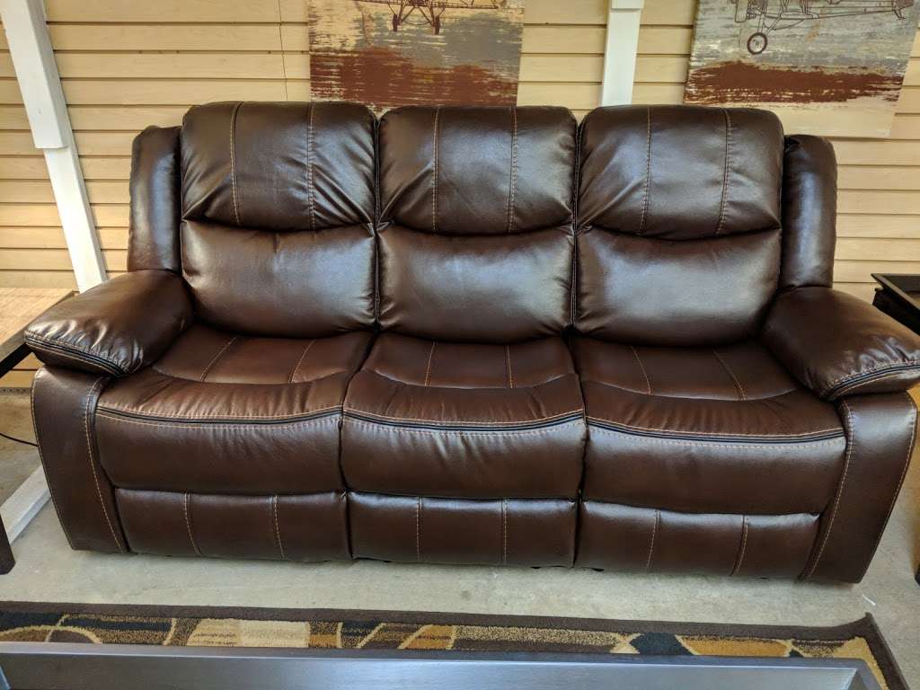 Cohen Furniture Outlet | 110 N Dupont Hwy, New Castle, DE 19720 | Phone: (302) 322-0270