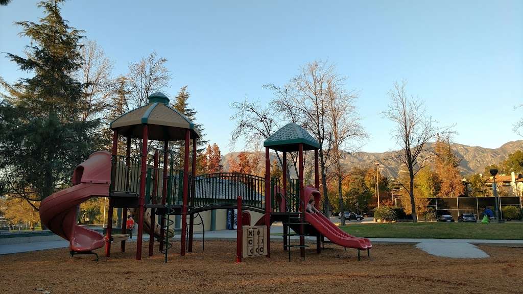 Montrose Community Park | 3529 Clifton Pl, Glendale, CA 91208 | Phone: (818) 548-2184