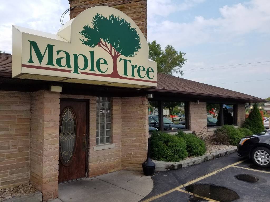 Maple Tree Supper Club | 6010 US-51, McFarland, WI 53558, USA | Phone: (608) 838-5888