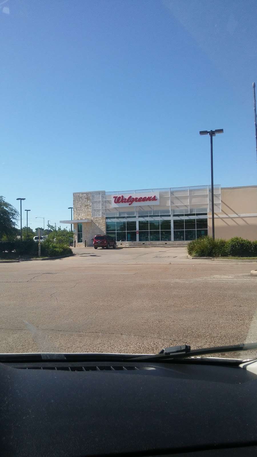 Walgreens | 1515 N Alexander Dr, Baytown, TX 77520, USA | Phone: (281) 427-3252