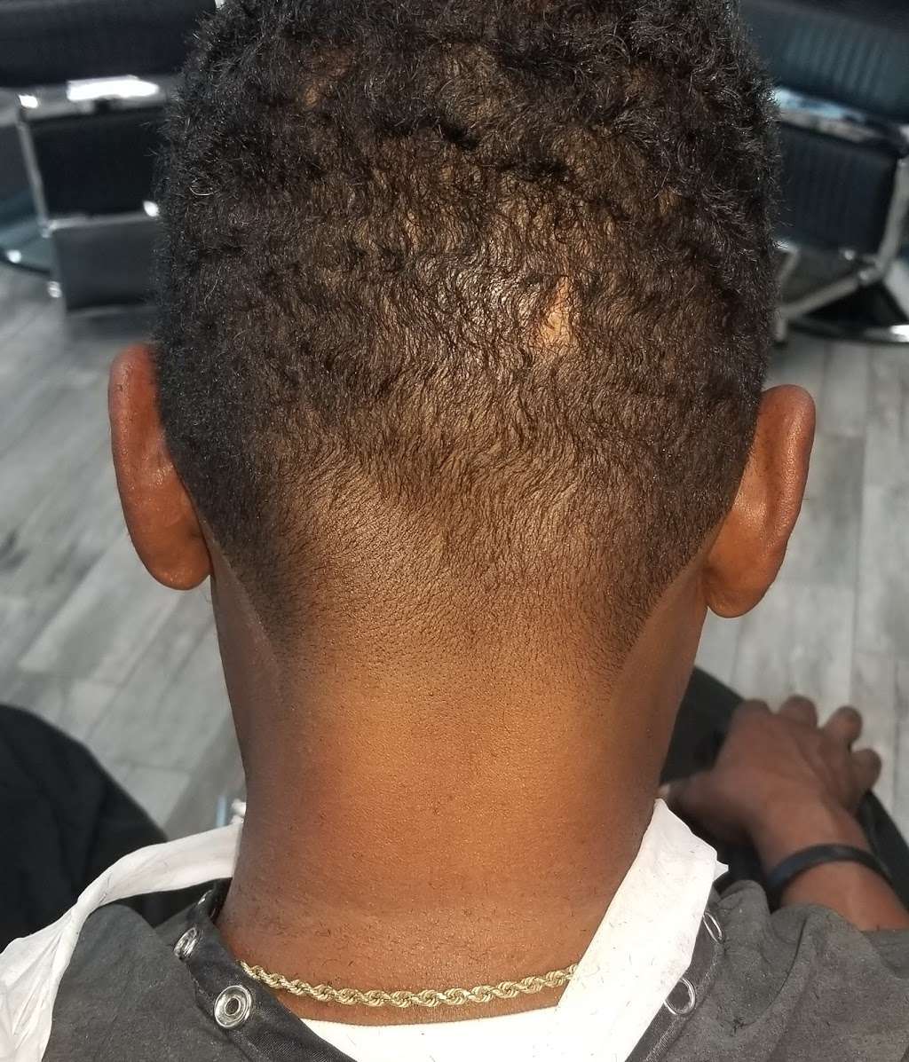 SIGNATURE FADES | 4077 University Pkwy #105, San Bernardino, CA 92407 | Phone: (909) 683-6030