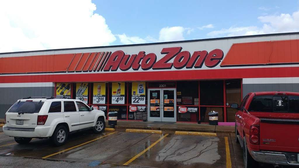 AutoZone Auto Parts | 2301 Montrose Blvd, Houston, TX 77006, USA | Phone: (713) 522-8482