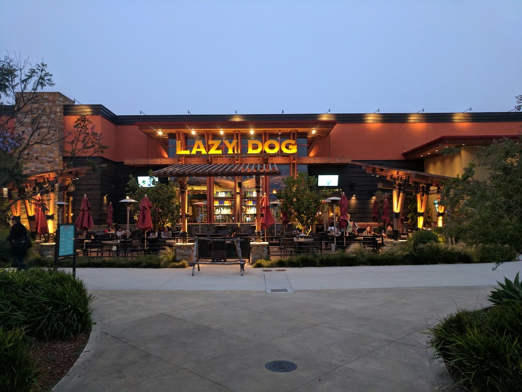 Lazy Dog Restaurant & Bar | 598 Town Center Dr, Oxnard, CA 93036, USA | Phone: (805) 351-4888
