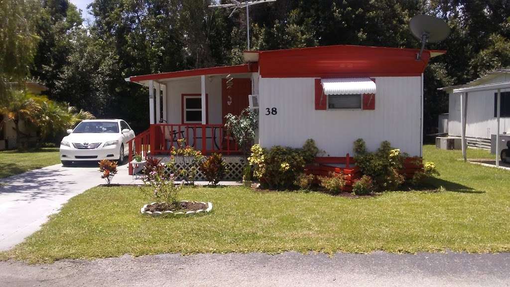 Windsor Mobile Home Village | 70 Venus Dr, Kissimmee, FL 34746, USA | Phone: (407) 933-5331
