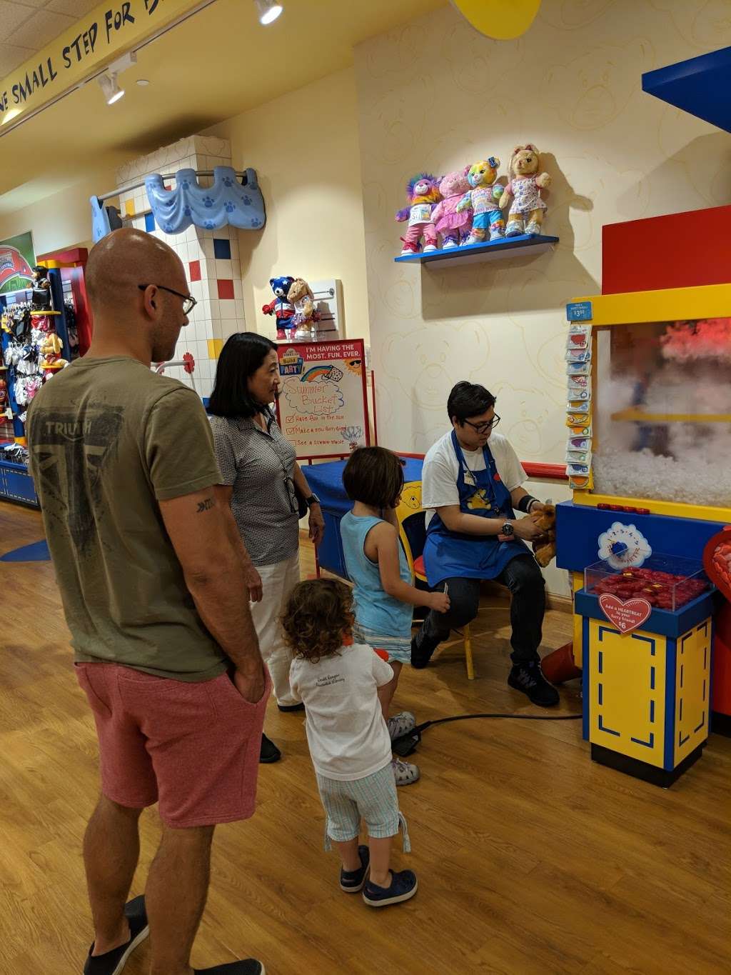 Build-A-Bear Workshop | 550 W Hillcrest Dr, Thousand Oaks, CA 91360 | Phone: (805) 449-8704