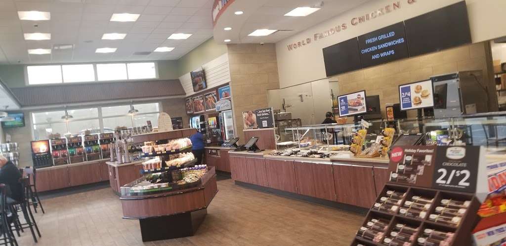 Royal Farms | 620 Haddonfield-Berlin Rd, Voorhees Township, NJ 08043, USA | Phone: (856) 281-7427 Royal Farms | 620 Haddonfield-Berlin Rd, Voorhees Township, NJ 08043, USA | Phone: (856) 281-7427