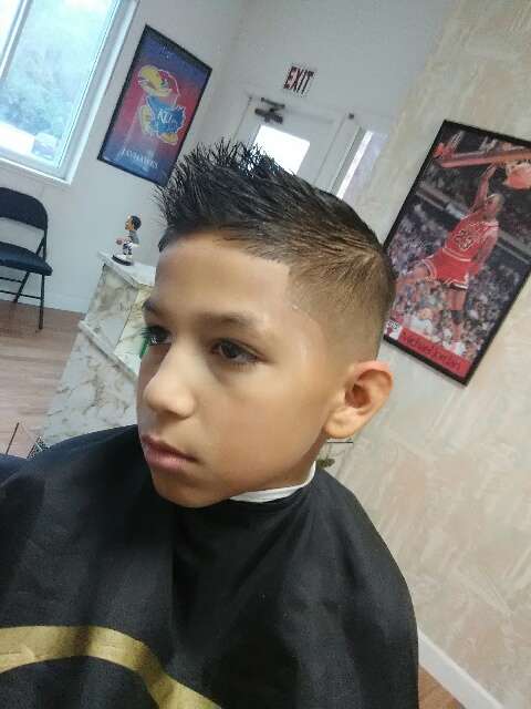 Fine Lines Barbershop | 1526 NE Russell Rd, Kansas City, MO 64116 | Phone: (913) 291-9628