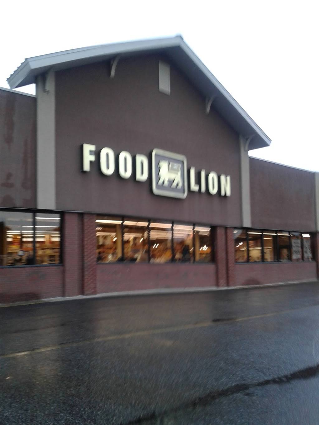 Food Lion | 2070 Nickerson Blvd, Hampton, VA 23663, USA | Phone: (757) 850-0302