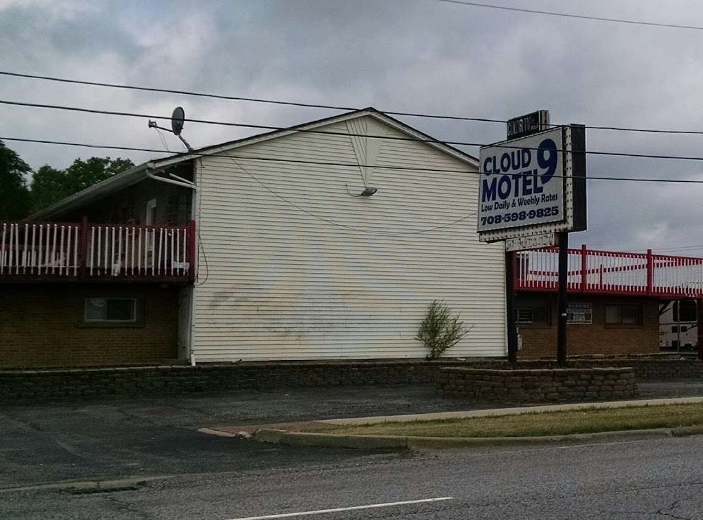 Cloud 9 Motel | 8440 S Harlem Ave, Oak Lawn, IL 60455, USA | Phone: (708) 598-9825