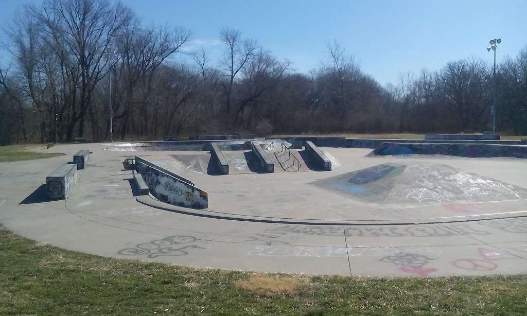 Bruce H. Scott Skate Plaza | 6401 NE Pleasant Valley Rd, Kansas City, MO 64157, USA