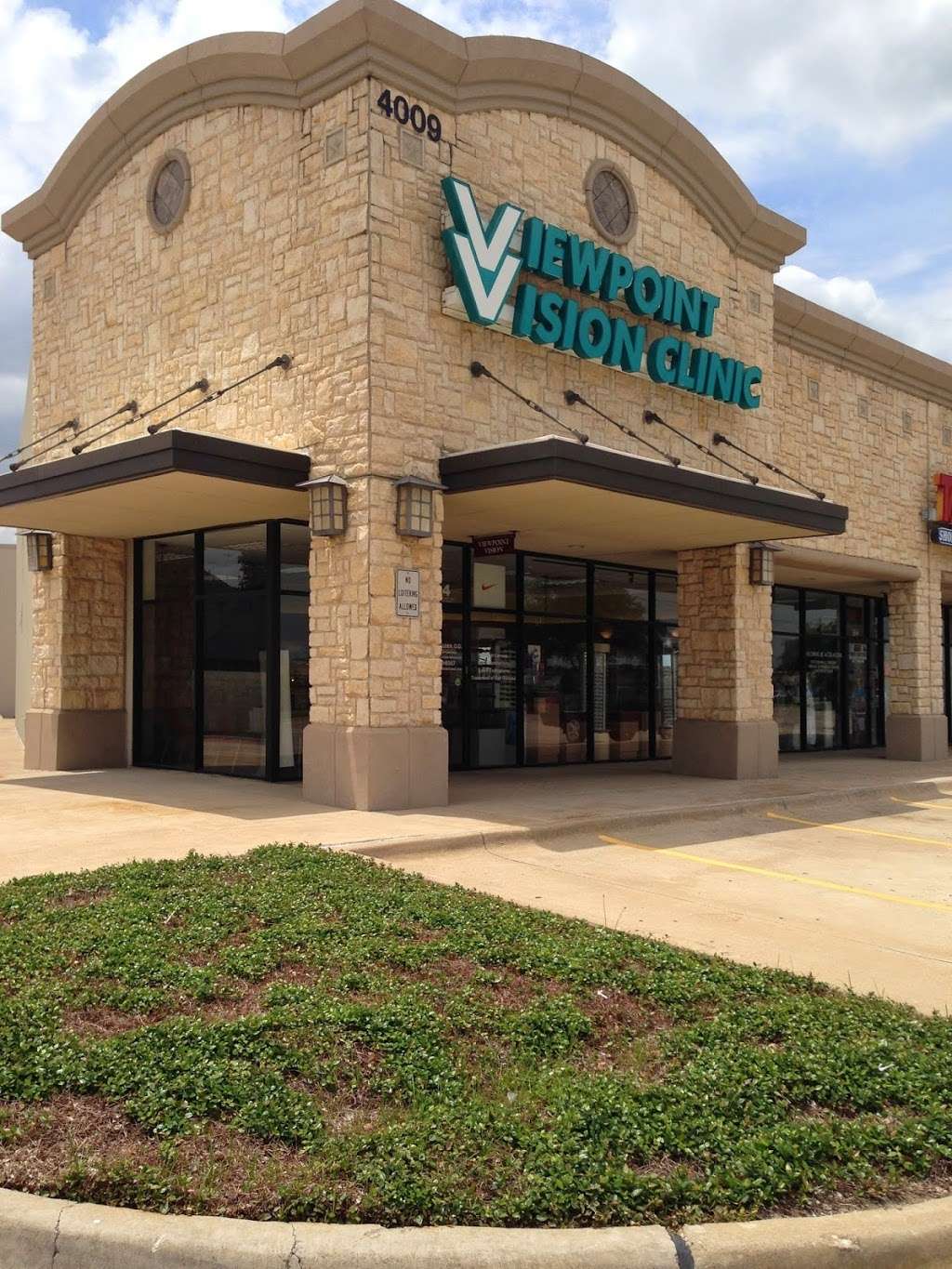 Viewpoint Vision Clinic | 4009 Old Denton Rd # 124, Carrollton, TX 75007, USA | Phone: (972) 939-6567