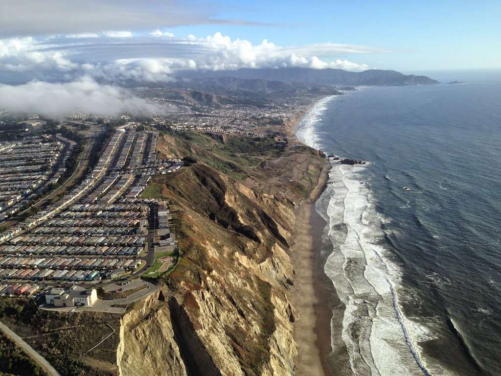 California Hang Gliding | 1517 Terra Nova Blvd, Pacifica, CA 94044, USA | Phone: (650) 451-2549