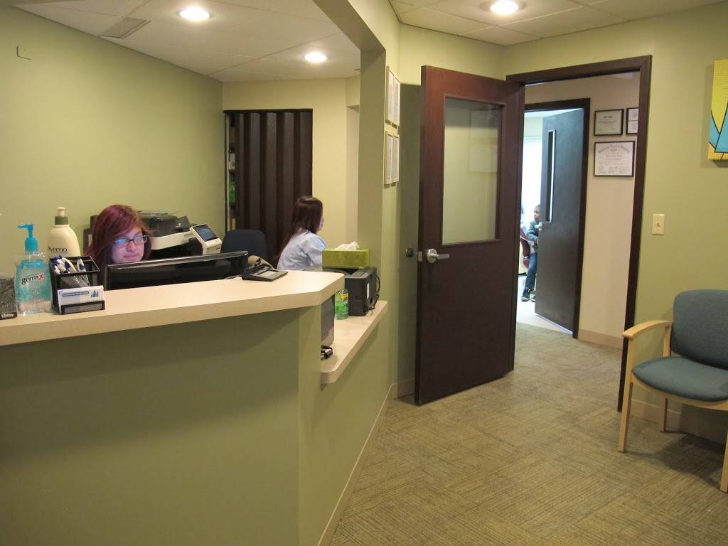 Community Dental Care, Robbinsdale | 3359 W Broadway Ave, Robbinsdale, MN 55422 | Phone: (763) 270-5776