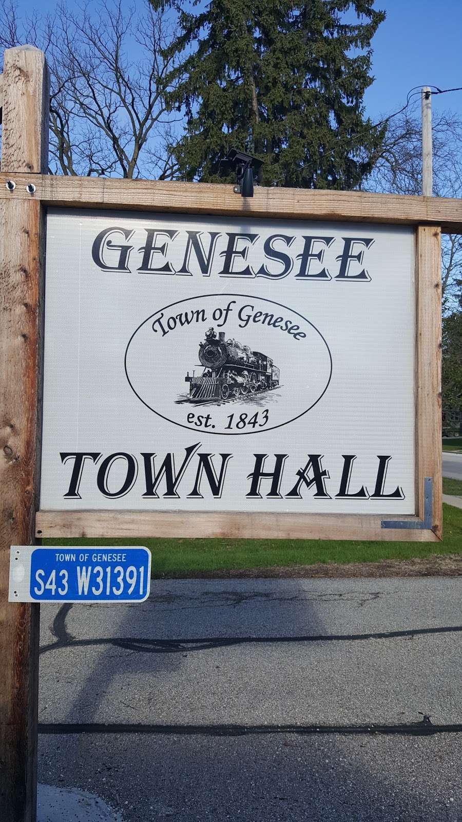 Town of Genesee Offices | S43W31391 WI-83, Genesee Depot, WI 53127, USA | Phone: (262) 968-3656
