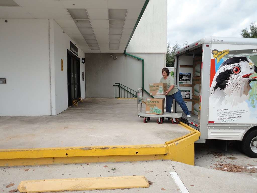 U-Haul Moving & Storage at Semoran Blvd | 2055 State Rd 436, Winter Park, FL 32792 | Phone: (407) 678-4467