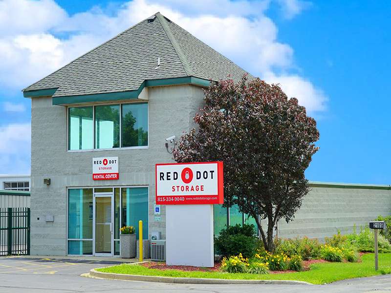 Red Dot Storage | 4604, 2105 S Eastwood Dr, Woodstock, IL 60098 | Phone: (815) 255-8891