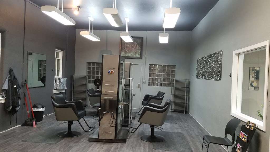 Unique Reflections hair studio | 112 Milwaukee St, Johnson Creek, WI 53038, USA | Phone: (920) 699-4247