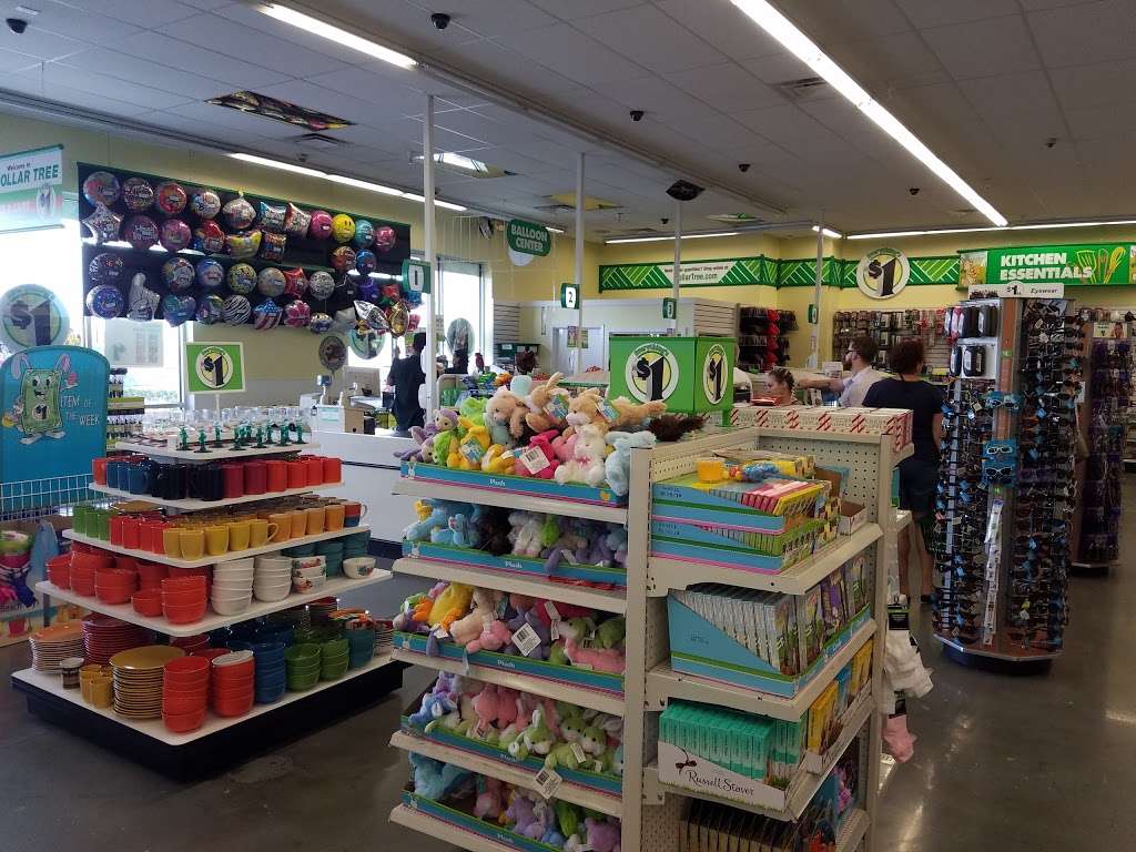 Dollar Tree | 650 Centerview Blvd, Kissimmee, FL 34741, USA | Phone: (407) 518-1574