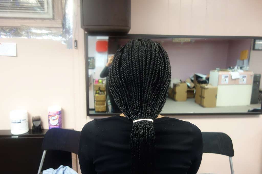 Lys African Hair Braiding | 6249 S Western Ave, Chicago, IL 60636 | Phone: (773) 925-6386