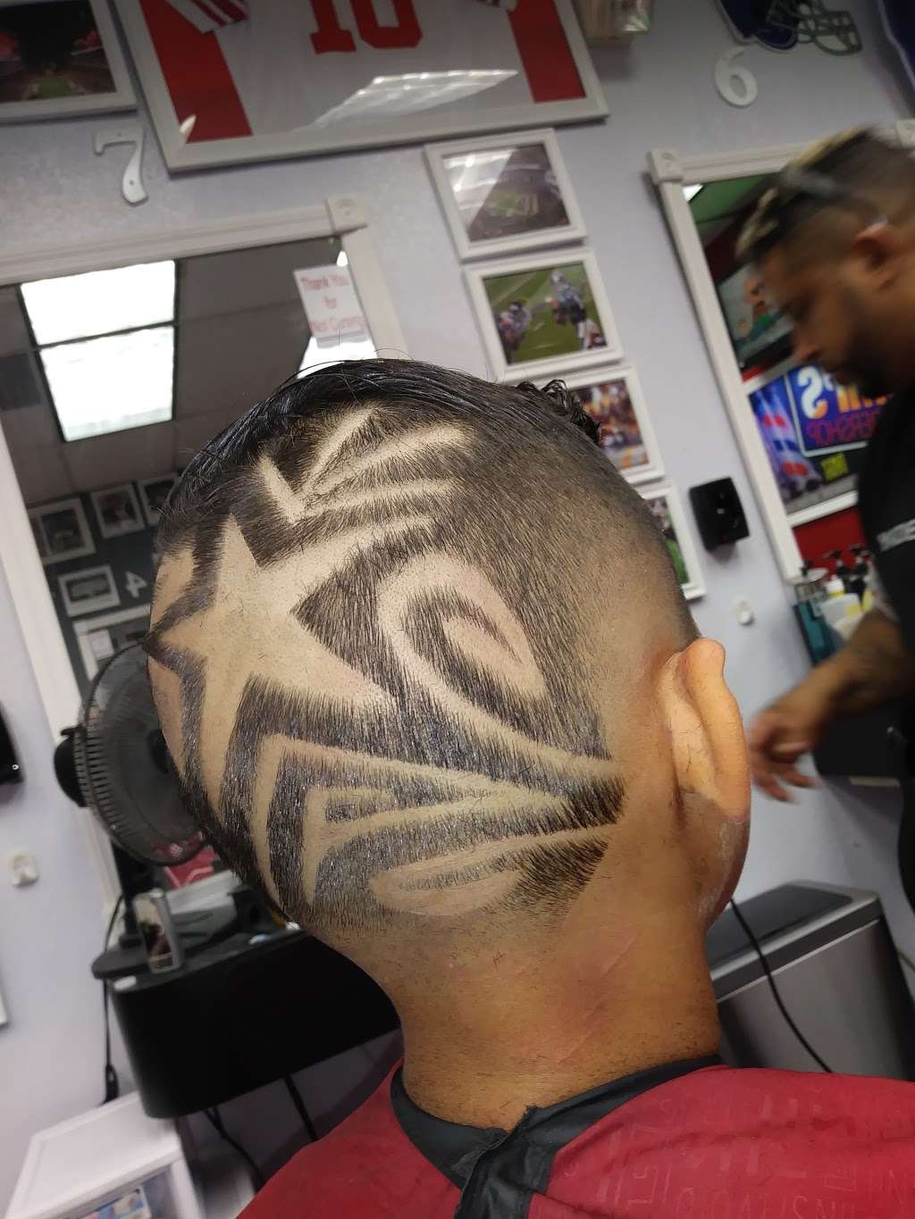 Omis Barber Shop | 9645 E Colonial Dr, Orlando, FL 32817, USA | Phone: (407) 458-9200