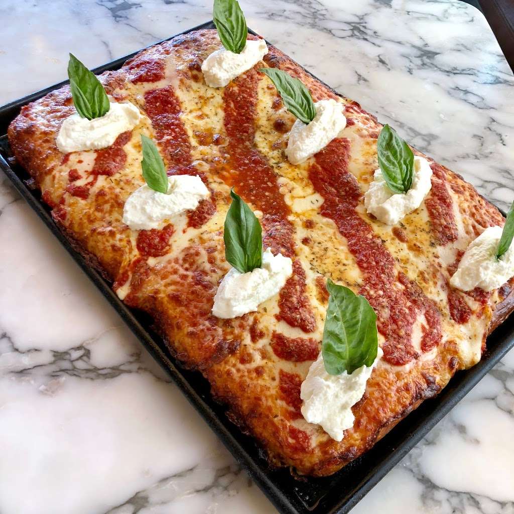 Metro Pizza | 6720 Sky Pointe Dr, Las Vegas, NV 89131, USA | Phone: (702) 564-6726